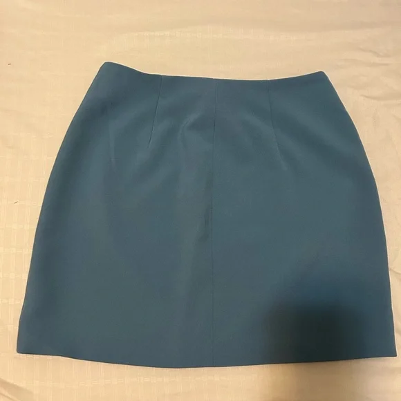 Forever 21 Blue Mini Skirt with Zipper Size S like New - Picture 5 of 5